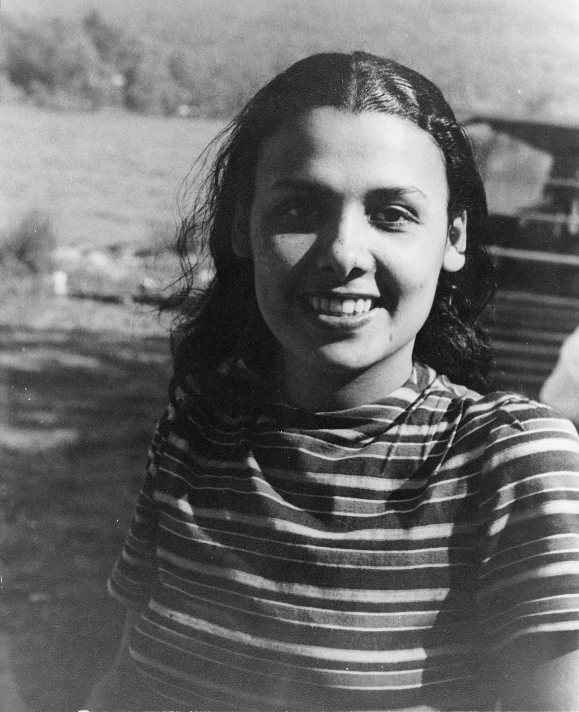 Imagem de referência relacionada a Lena Horne, item descrito como atriz, cantora e ativista negra estadunidense