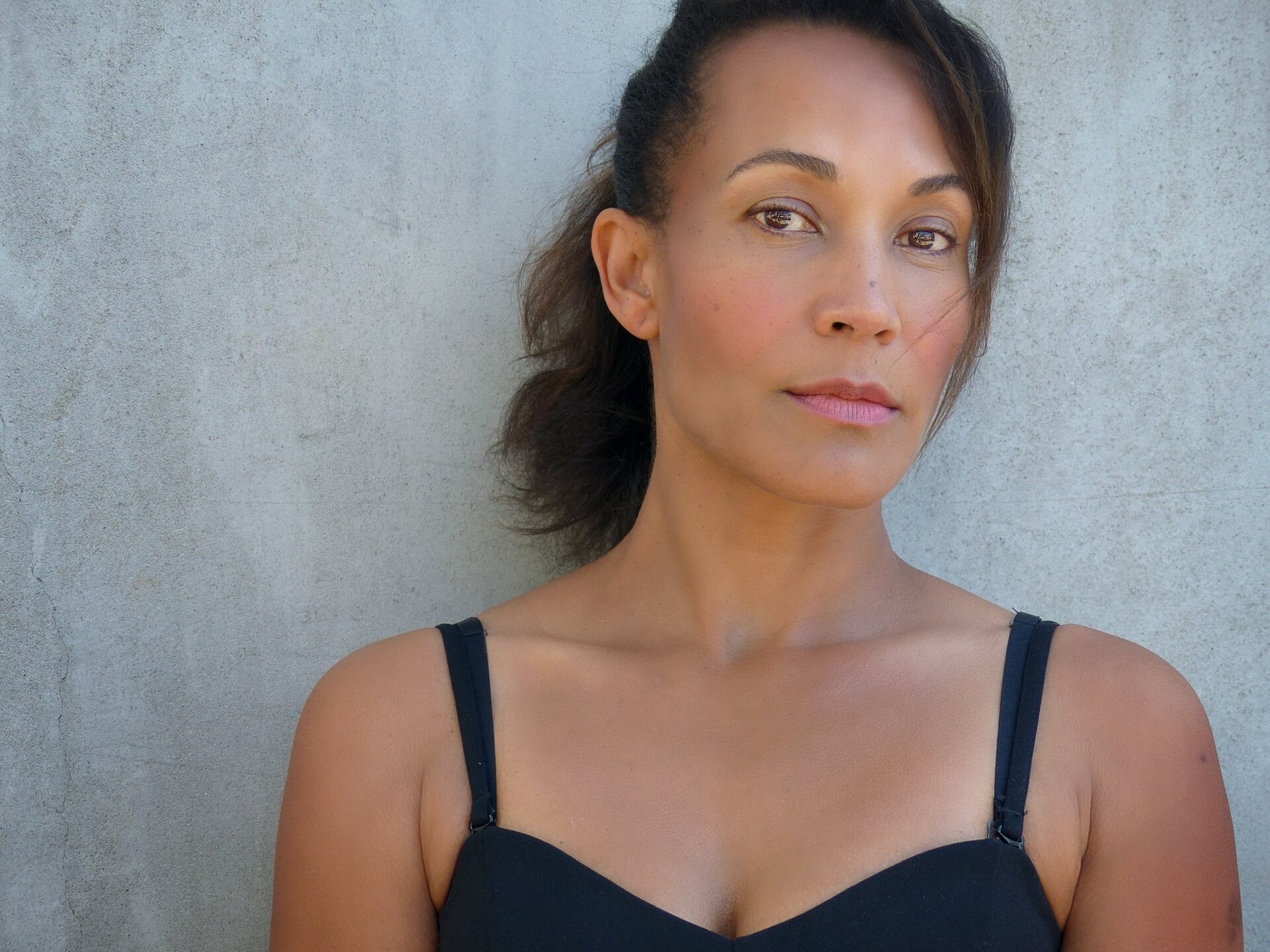 Imagem de referência relacionada a Rachel Luttrell, item descrito como actriz canadiana