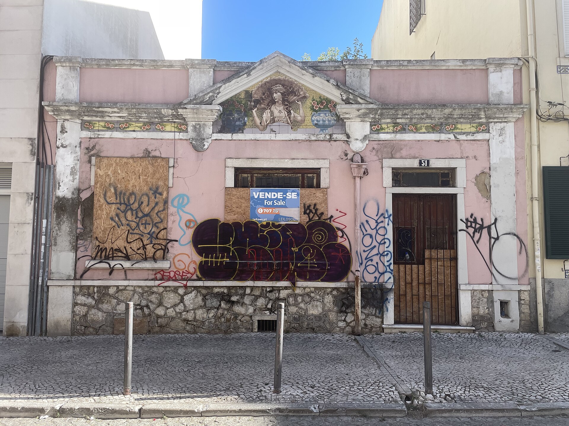 Imagem de referência de Painel de Azulejos Arte Nova, de Carlos Afonso Soares, descrito nos dados abertos como obra classificada em Lisboa
