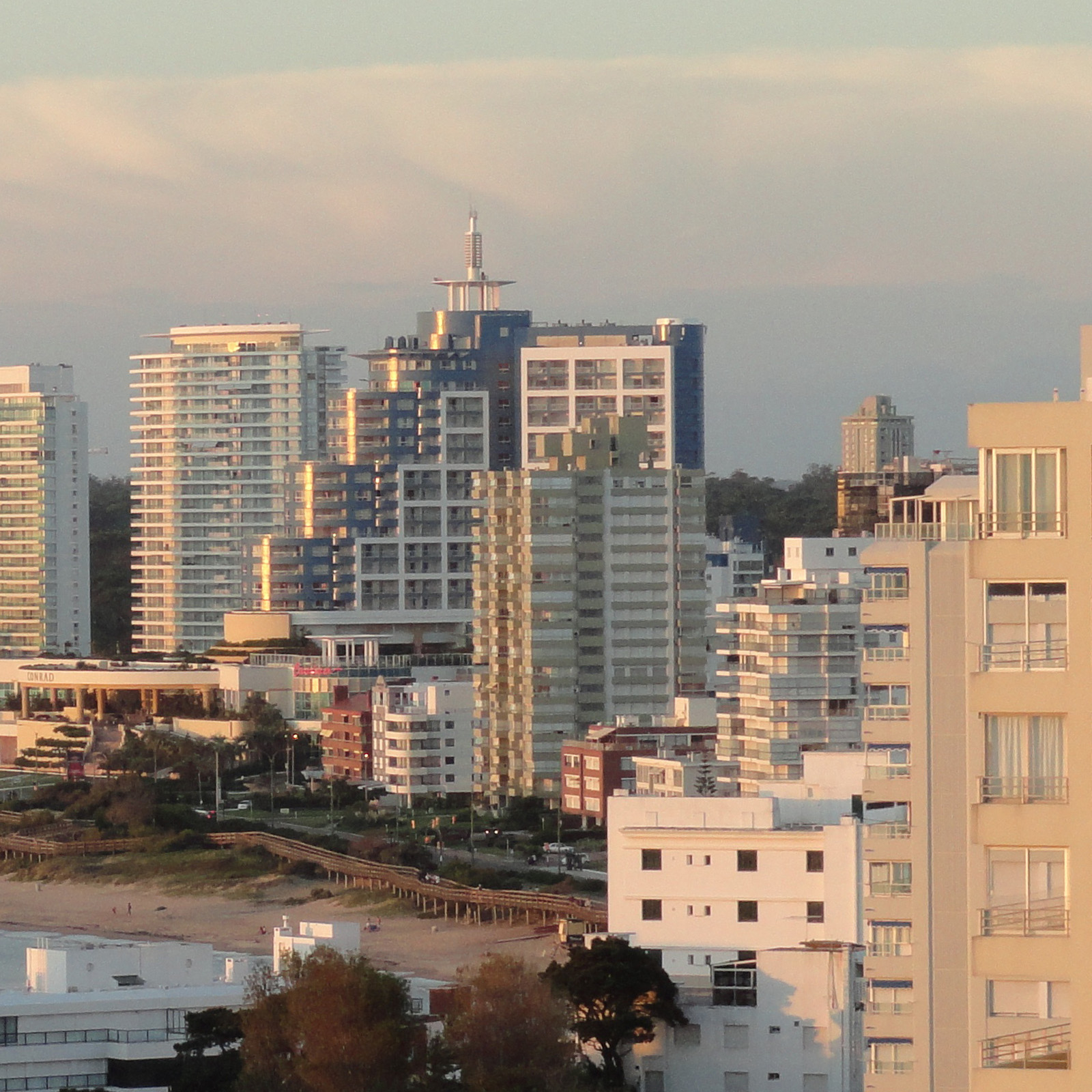 Imagem de referência relacionada a Punta del Este, item descrito como registro de referência sobre Punta del Este, organizado a partir de dados estruturados abertos