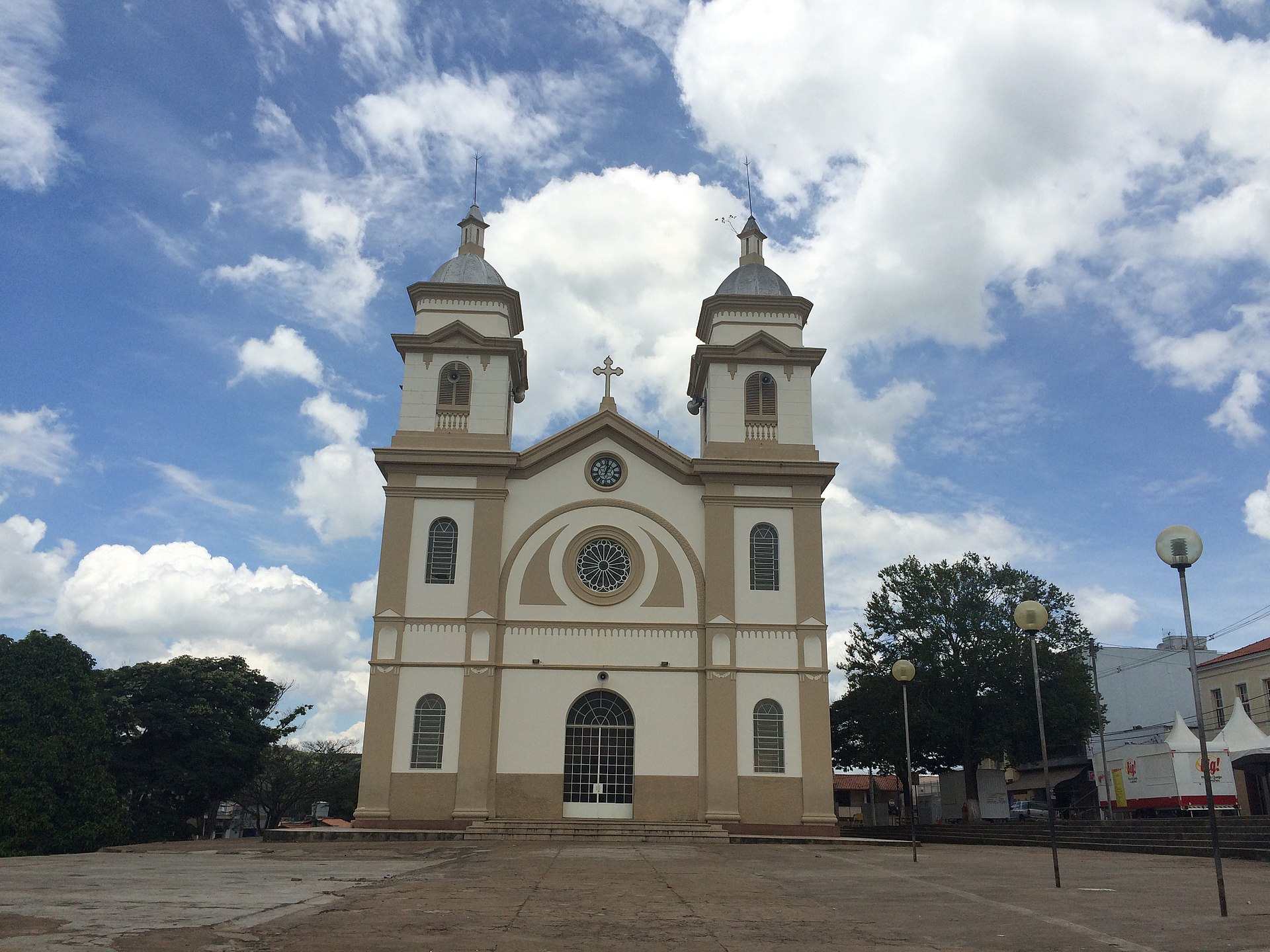 Imagem de referência de Areado, descrito nos dados abertos como município brasileiro do estado de Minas Gerais