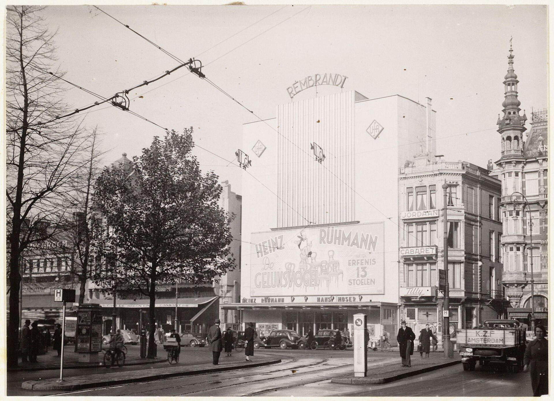 Imagem de referência relacionada a 13 Stühle, item descrito como filme de 1938 dirigido por E. W. Emo