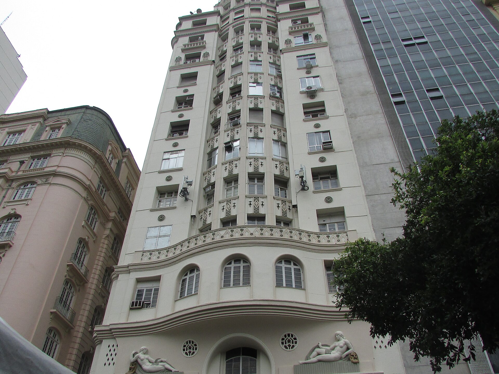 Imagem de referência de Cine Pathé, descrito nos dados abertos como antigo cinema do Rio de Janeiro, Brasil