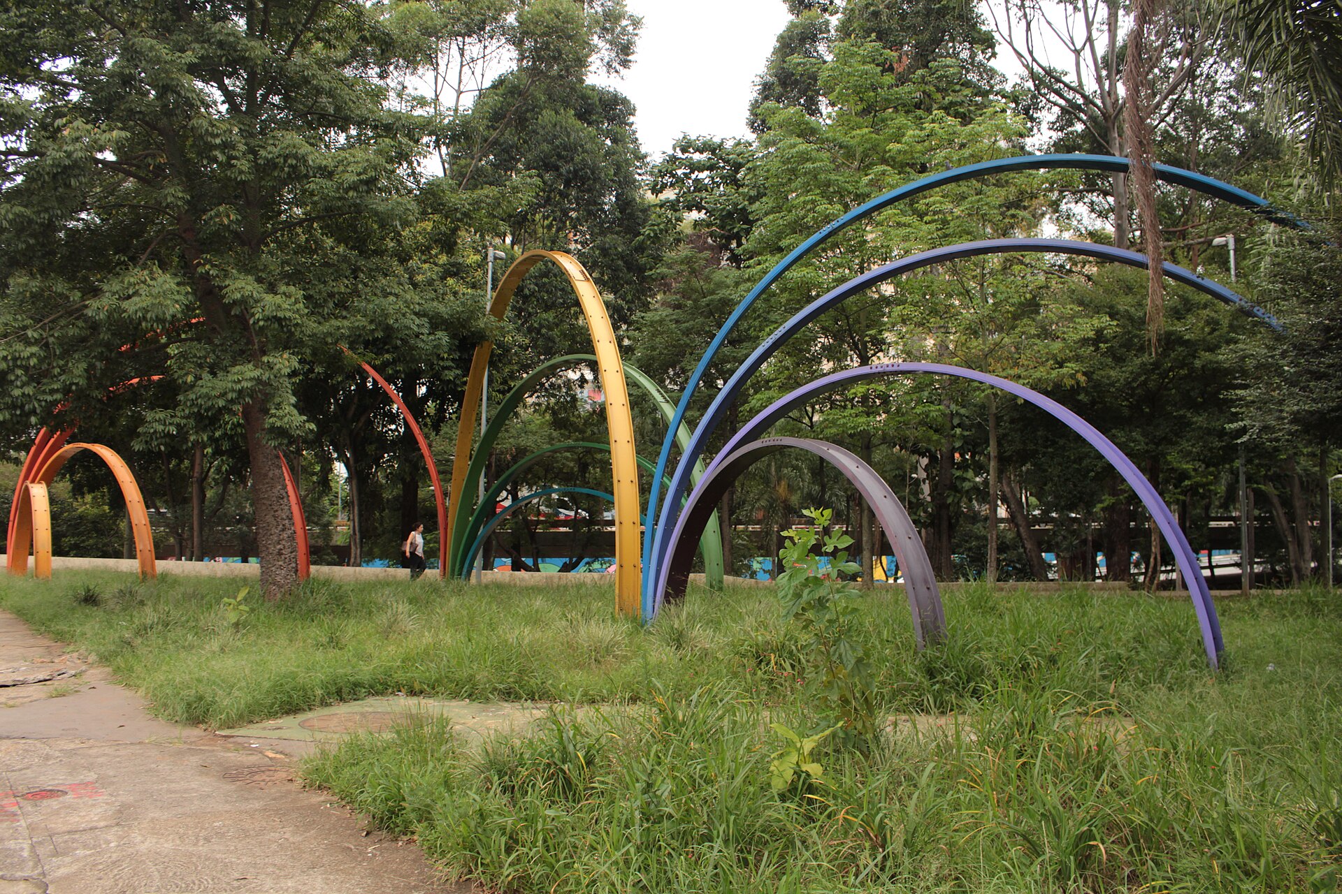 Imagem de referência de Caminhos, descrito nos dados abertos como monumento localizado no Brasil