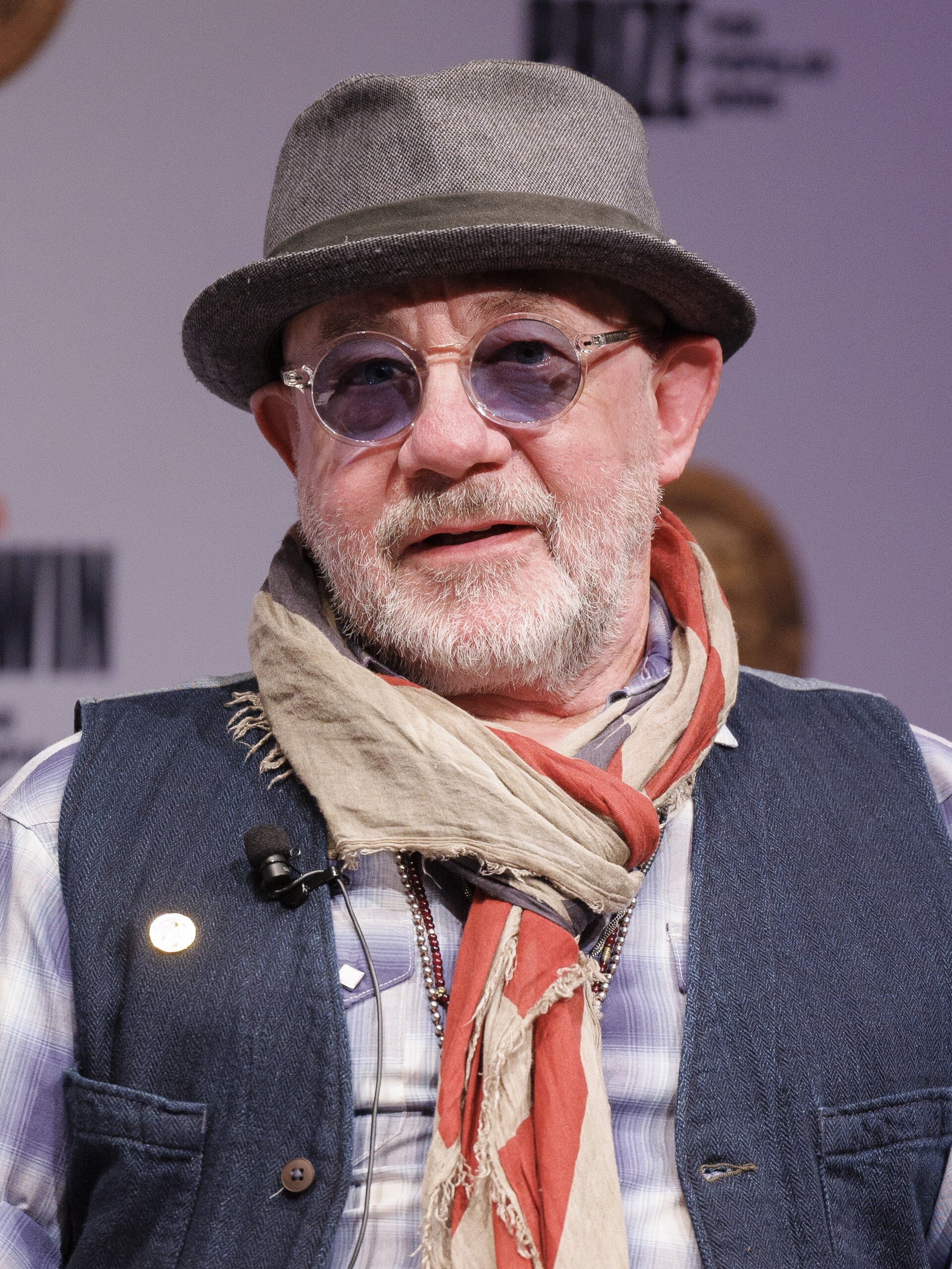 Imagem de referência relacionada a Bernie Taupin, item descrito como registro de referência sobre Bernie Taupin, organizado a partir de dados estruturados abertos