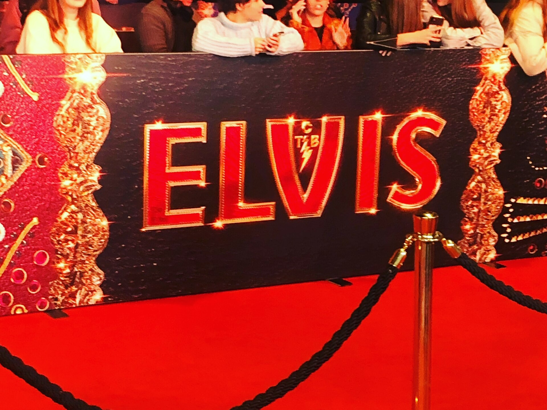 Imagem de referência de Elvis, descrito nos dados abertos como filme de Baz Luhrmann (2022)