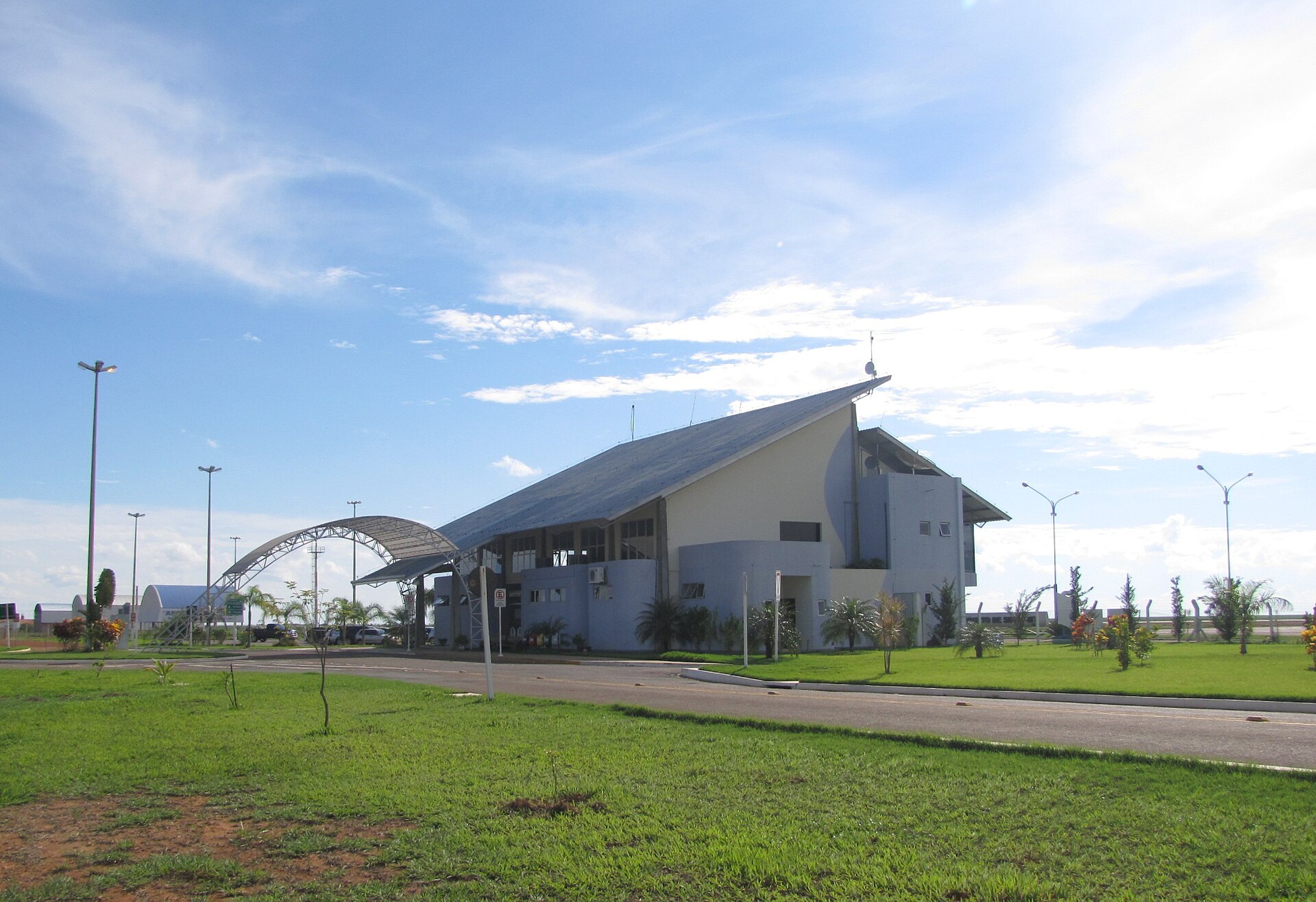 Imagem de referência de Aeroporto de Sinop, descrito nos dados abertos como aeroporto brasileiro