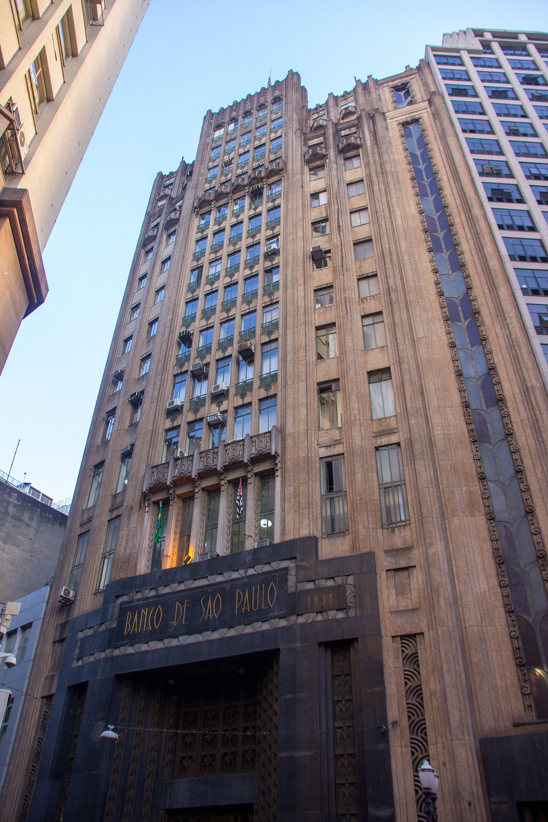 Imagem de referência relacionada a Edifício Banco de São Paulo, item descrito como edifício em São Paulo, Brasil