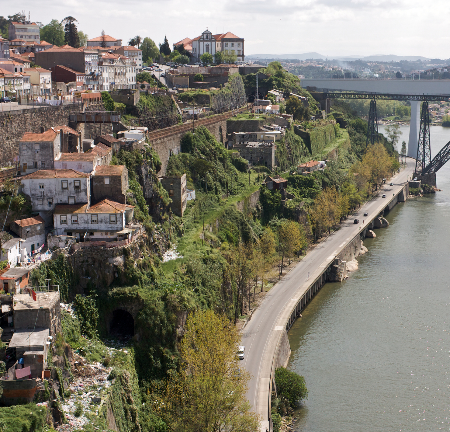 Imagem de referência de Ramal da Alfândega, descrito nos dados abertos como linha ferroviária em Portugal
