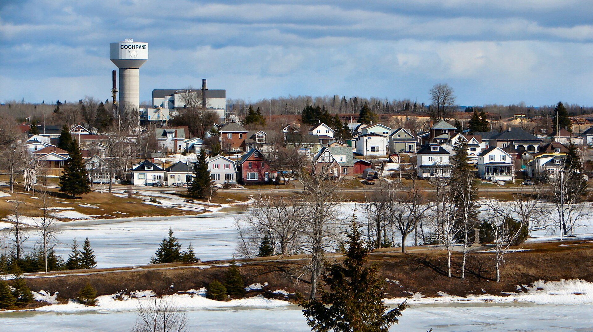 Imagem de referência relacionada a Cochrane, item descrito como cidade do Canadá