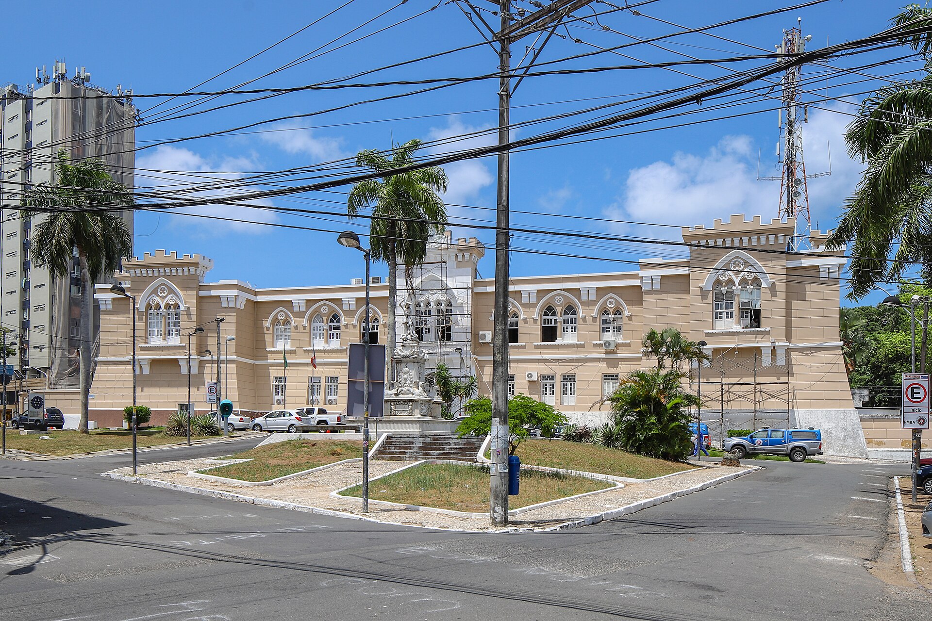 Imagem de referência de Polícia Militar da Bahia, descrito nos dados abertos como força policial ostensiva do estado brasileiro da Bahia