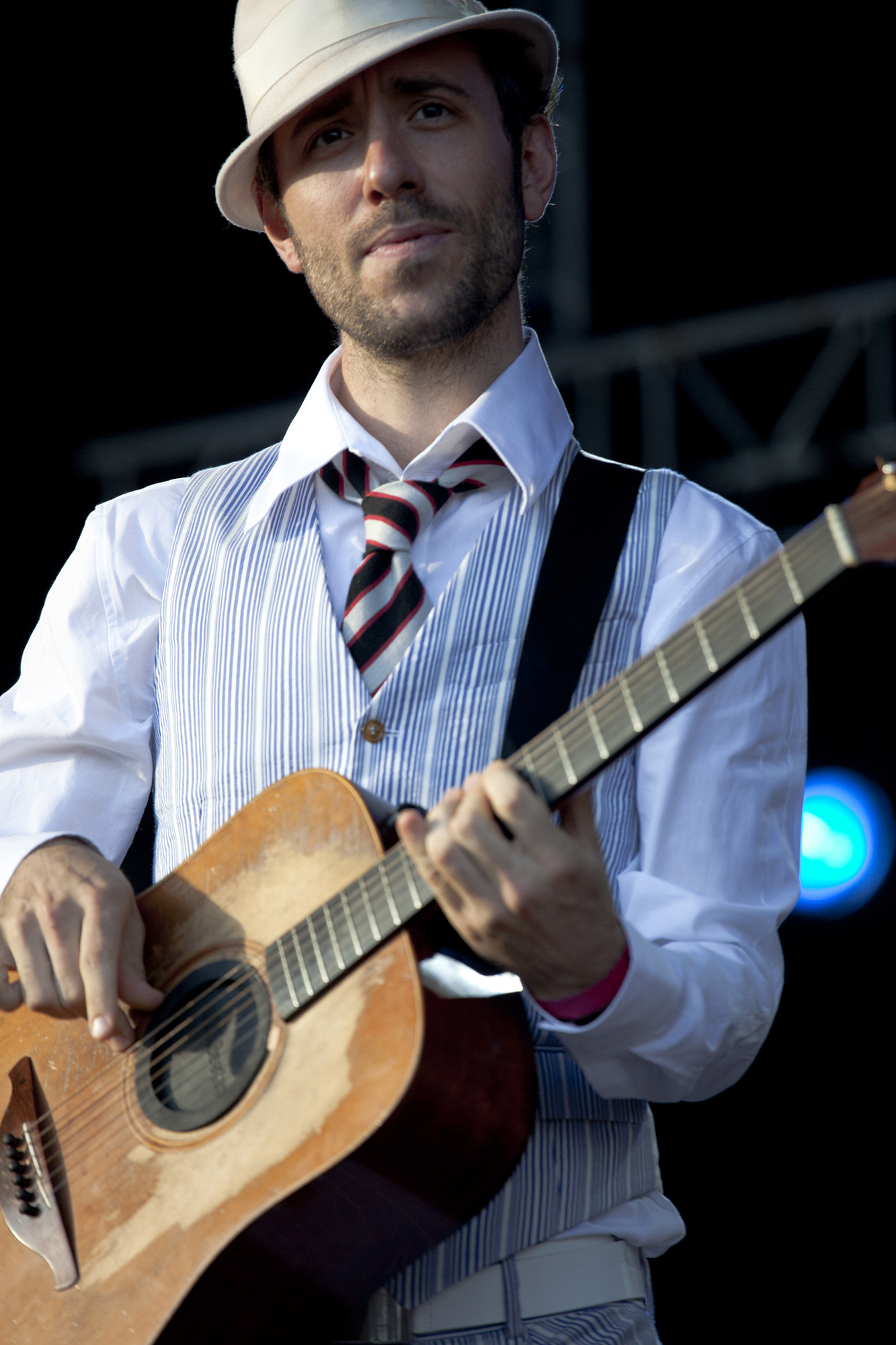 Imagem de referência de Charlie Winston, descrito nos dados abertos como cantautor britânico