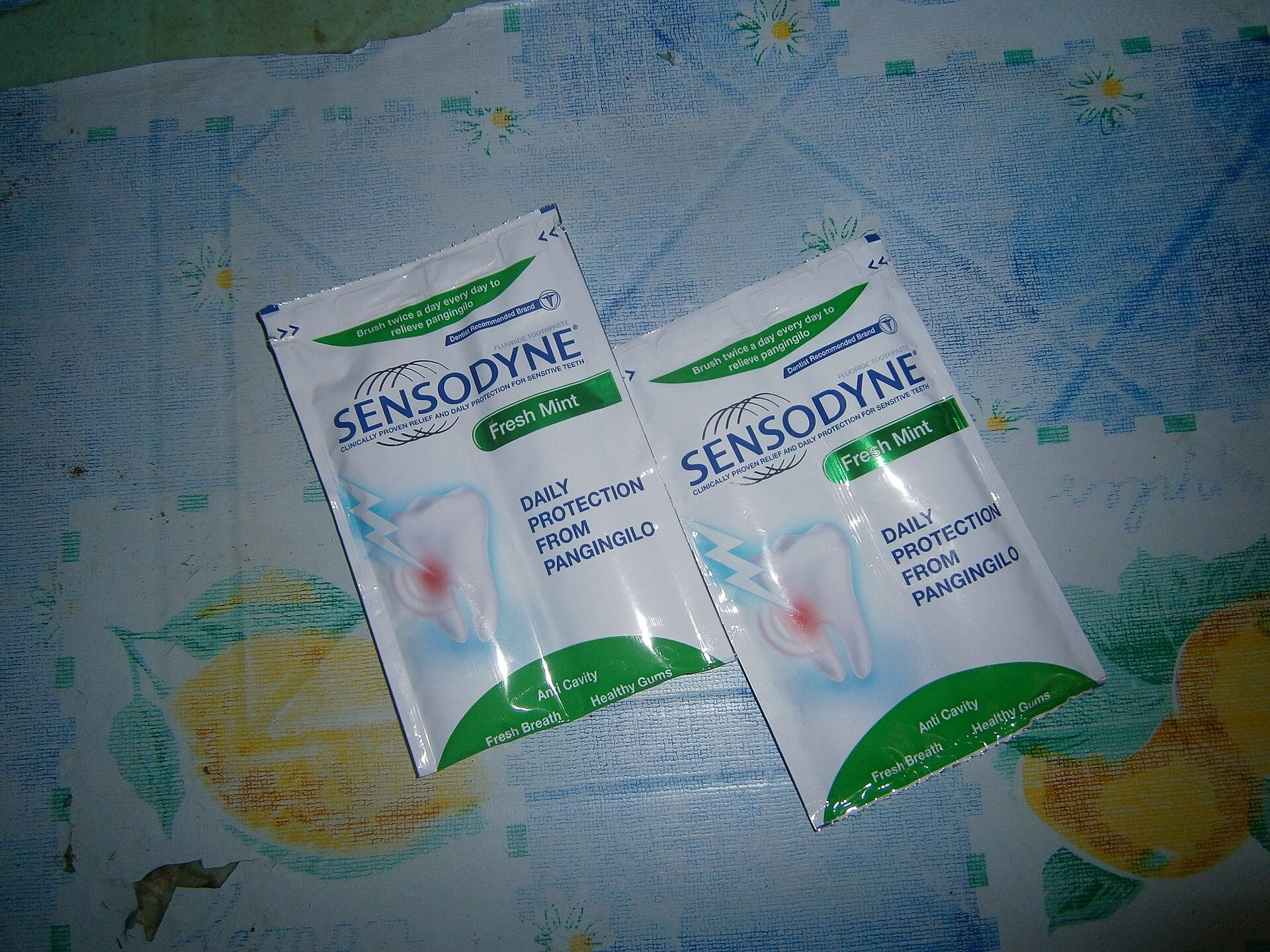 Imagem de referência relacionada a Sensodyne, item descrito como registro de referência sobre Sensodyne, organizado a partir de dados estruturados abertos