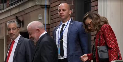 Lula e Janja a caminho da Assembleia Geral da ONU nesta terça-feira, 22 Foto: Reprodução/GloboNews