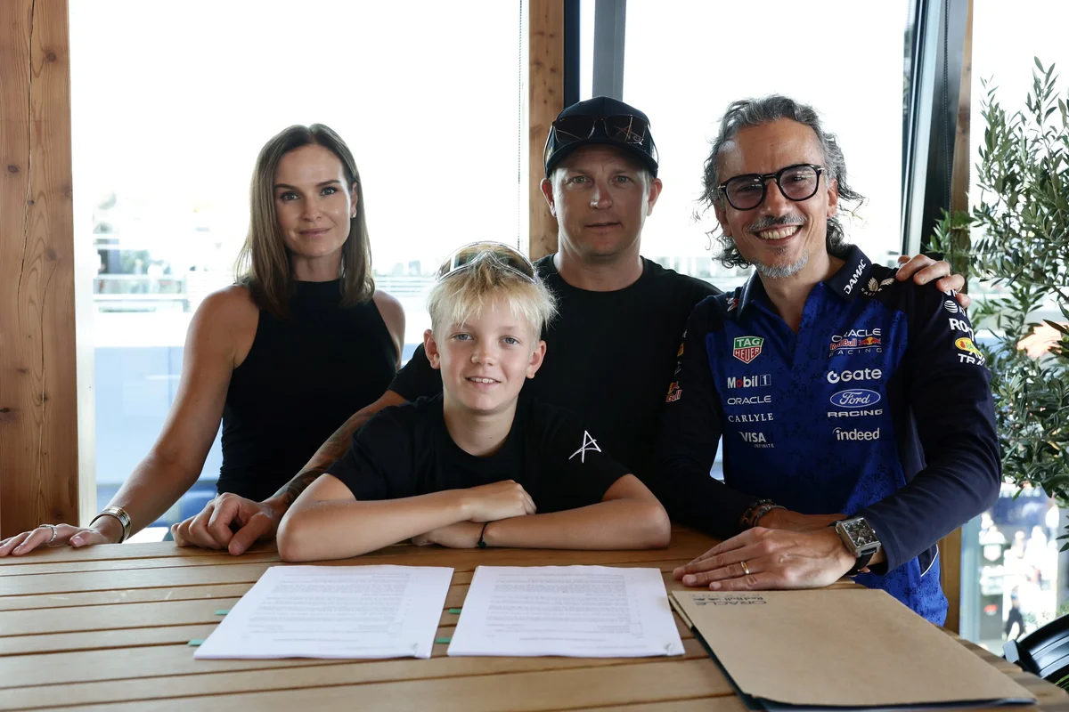 F1: filho de Kimi Raikkonen entra para programa de pilotos da Red Bull