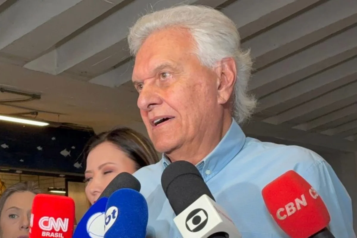 Caiado é diagnosticado com pneumonia e segue internado em hospital de SP