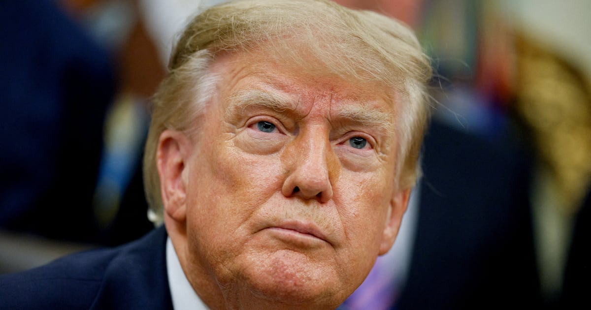 Governo de Donald Trump inicia a construção de muro no Texas, na fronteira com o México