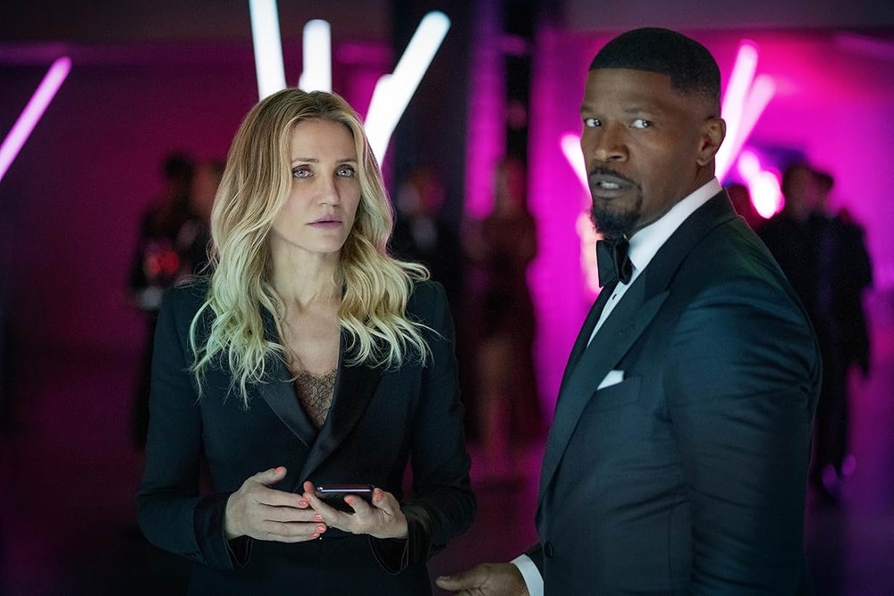 Cameron Diaz e Jamie Foxx em De Volta à Ação (2025) — Foto: Divulgação/IMDb