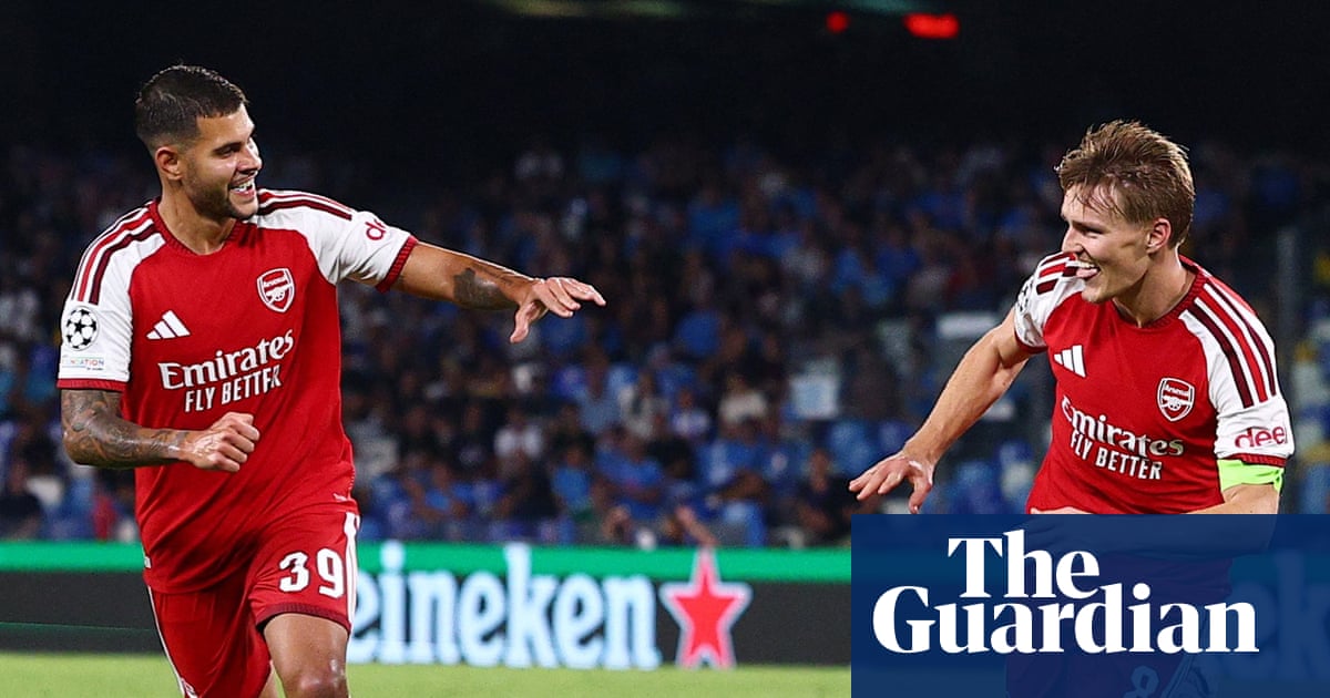 Ødegaard impressiona o Napoli enquanto o Arsenal começa a campanha da Liga dos Campeões com vitória