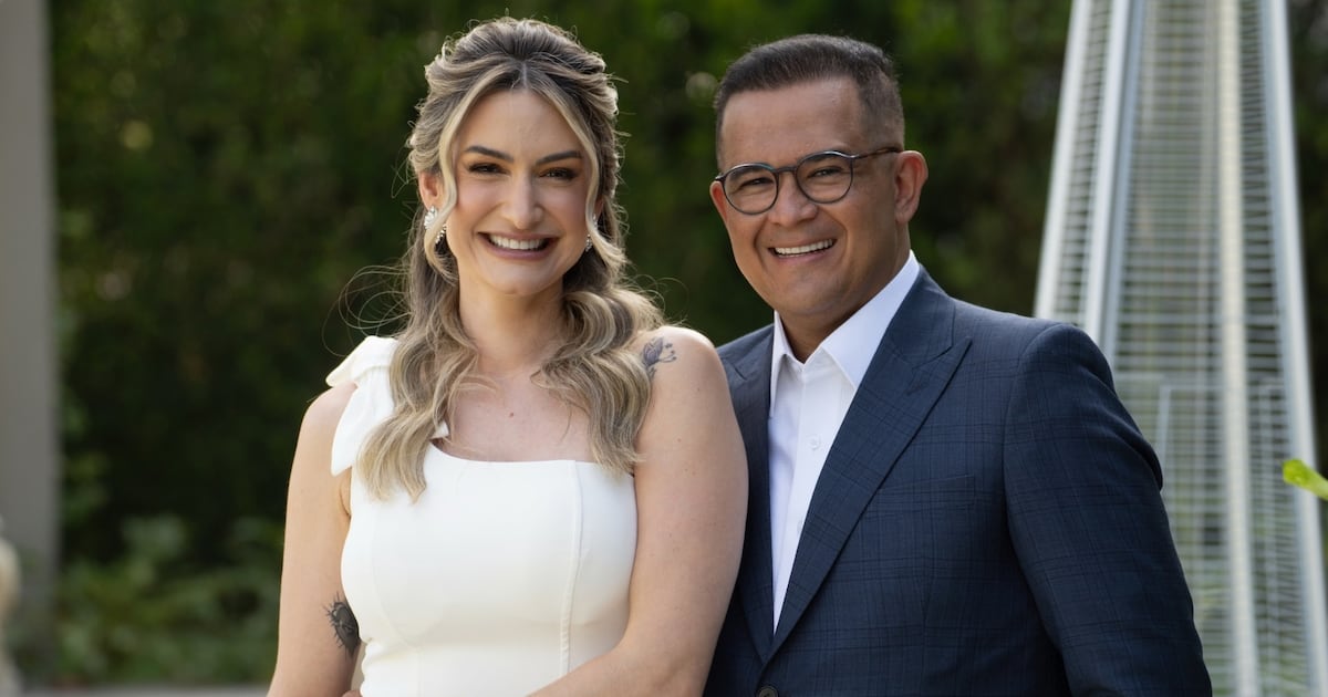 Mulher de empresário que viajava com Rick mantém esperança: ‘Aguenta firme, meu herói’