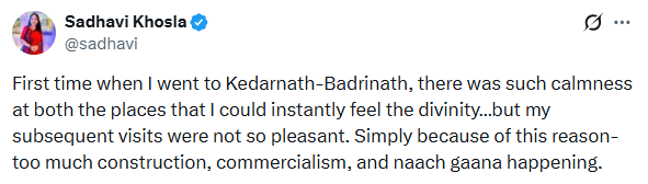 O desempenho da cantora com música alta no Badrinath Dham acende debate online