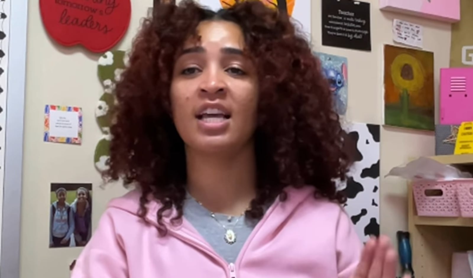 Shelby Lattimore decidiu criar um sistema de economia na sala de aula Reprodução/Instagram @teaching_with_ms.l