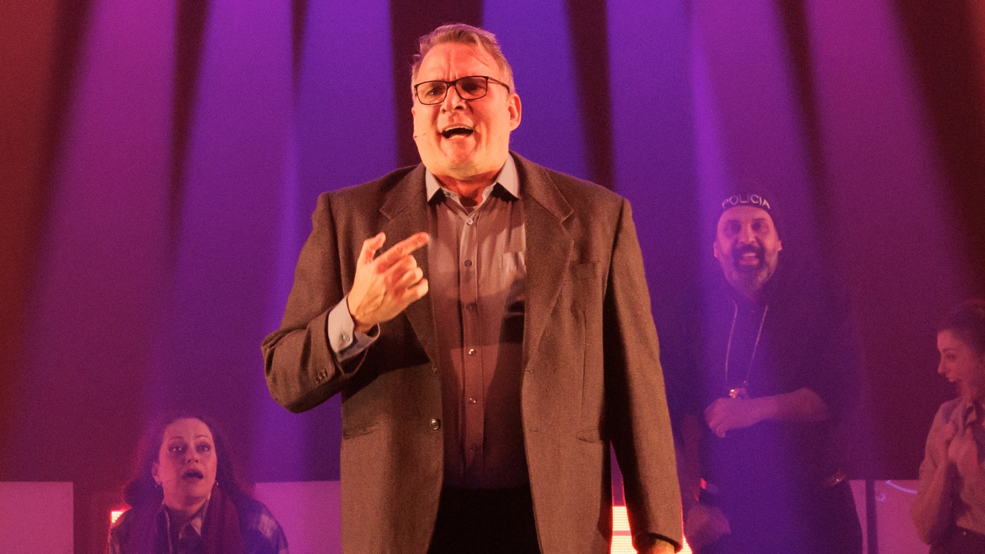 Saulo Vasconcelos revive história pouco conhecida do 11 de Setembro no Teatro Ruth Escobar