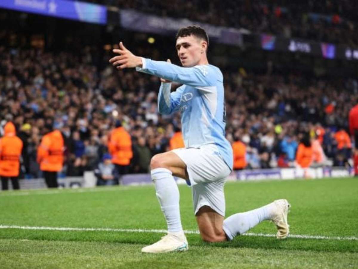 Foden brilha, e Manchester City goleia o AEK pela Champions