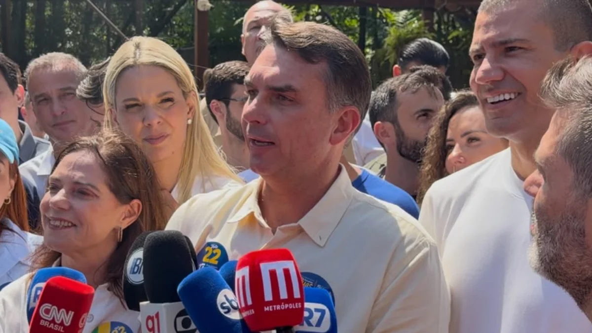 Em almoço, Flávio e Ruas acenam a ex-aliados para ampliar votação no Rio