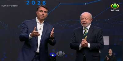 O confronto entre Fl&aacute;vio Bolsonaro (PL) e Lula (PT) fez a Band vencer a Globo, como tamb&eacute;m ocorreu em 2022, no debate entre o petista e Jair Bolsonaro (PL) Foto: Reprodu&ccedil;&atilde;o