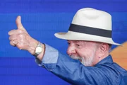 Imagem da matéria: Esquerda fala em manter mobilização nas ruas mesmo com vitória de Lula
