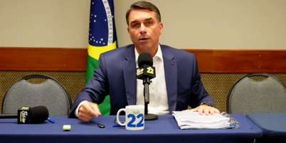 Após Globo cancelar debate, Flávio Bolsonaro chama decisões judiciais de 'censura' Foto: