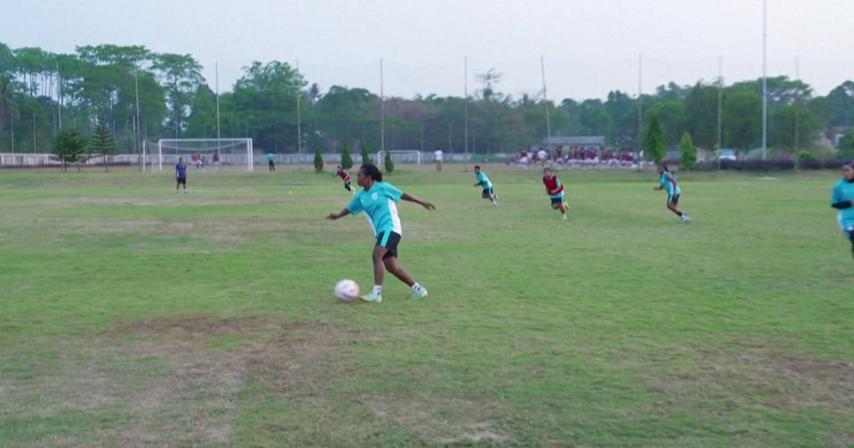 Futebol feminino da Indonésia retoma atividades após 7 anos de paralisação devido à pandemia