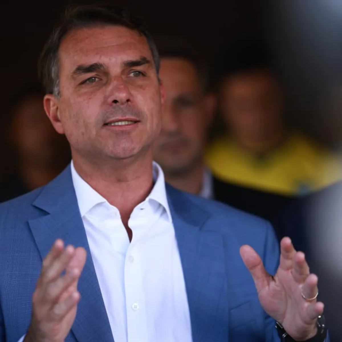 Datafolha: 46% dos votos de Renan, Caiado, Zema e Cury migram para Flávio