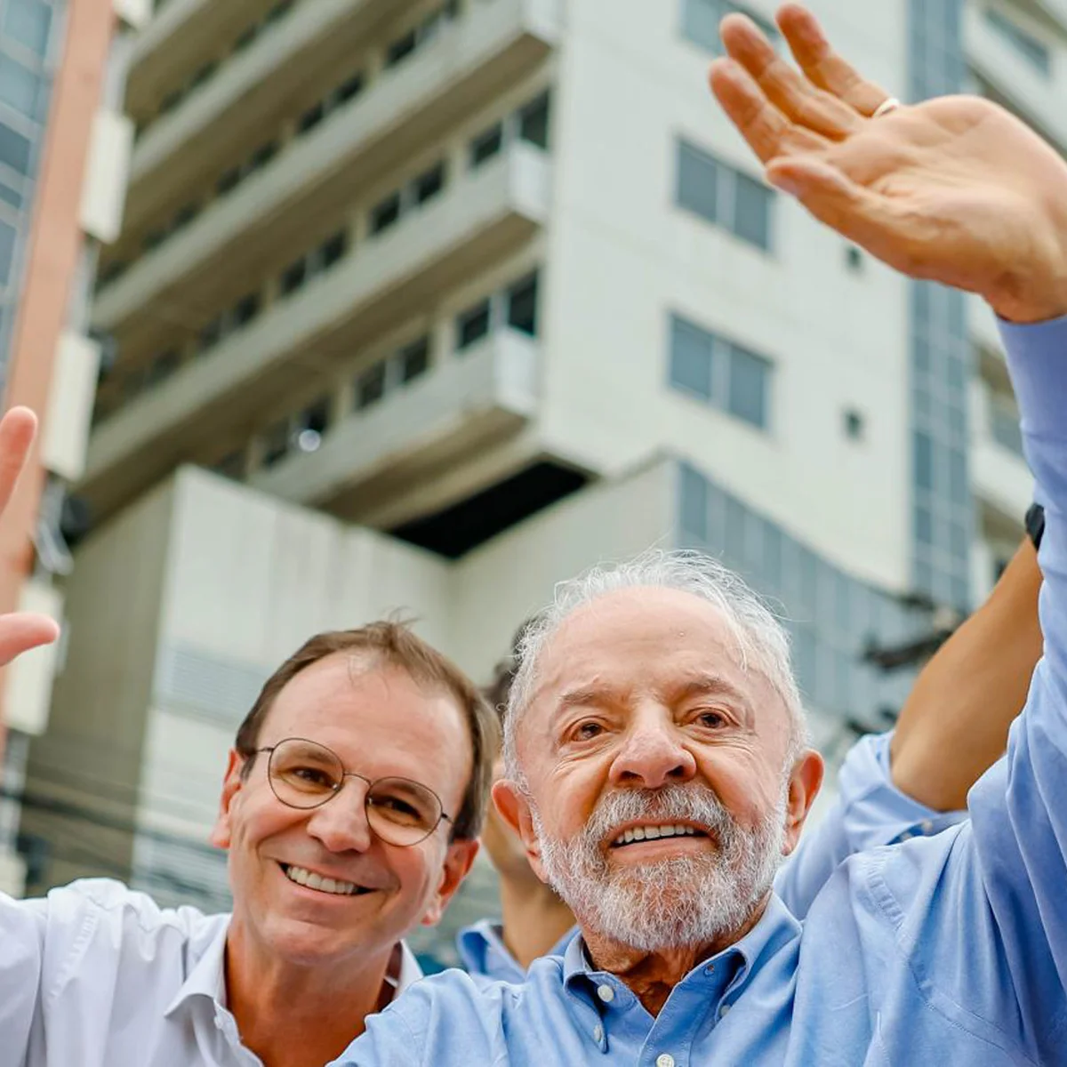 Eduardo Paes diz que fará campanha para Lula, mas que não será "vassalo"