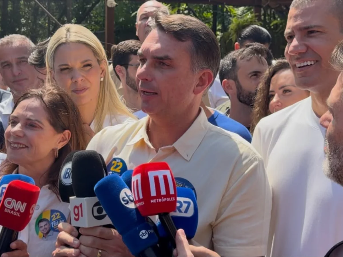 Em almoço, Flávio e Ruas acenam a ex-aliados para ampliar votação no Rio