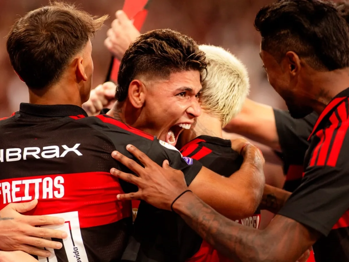 Flamengo divulga relacionados para ida da semifinal contra o River Plate