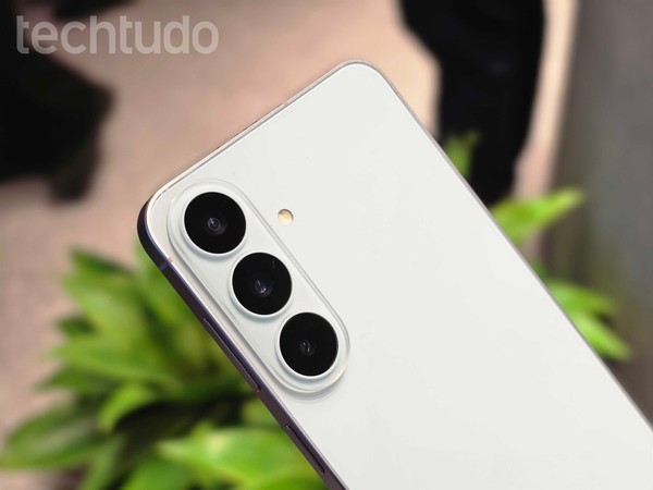 Samsung libera One UI 9 no Brasil para linha Galaxy S25 e dobráveis; veja