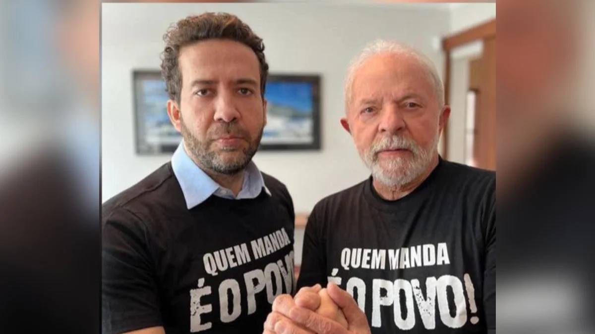 Janones reclama que canal “Exército do Lula” ficará fora do ar por 48h