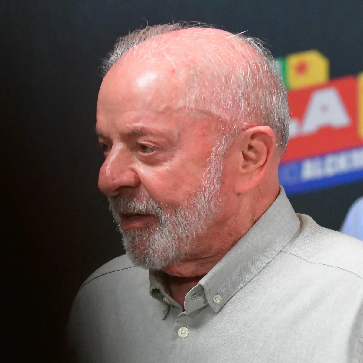Governo Lula minimiza apoio do Centrão a Flávio Bolsonaro