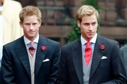 Rei Charles III tem planos de reunir William e Harry em tributo a Lady Di