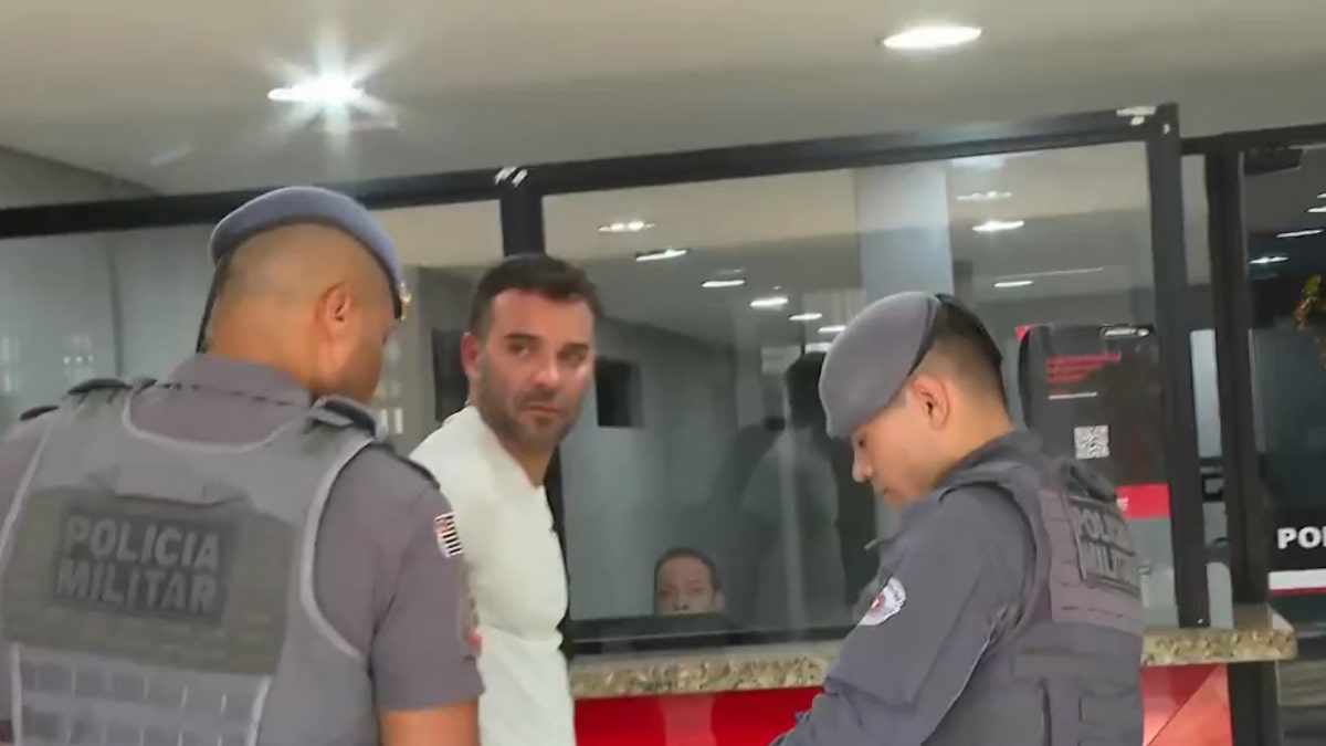 DJ Dani Brasil atropela homem em situação de rua com BMW, foge a pé e pula em piscina de clube em SP