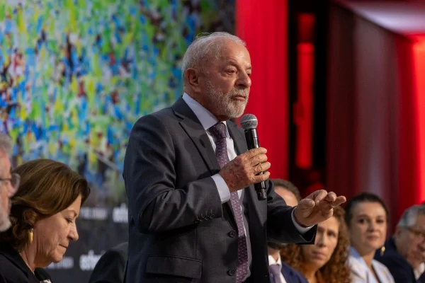 A reunião dos aliados de Lula após ofensiva dos clubes à proibição das bets