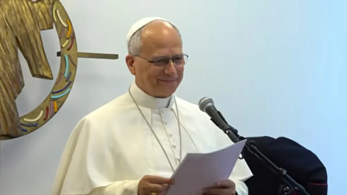Papa Leão teve noite tranquila após cirurgia, informa Vaticano
