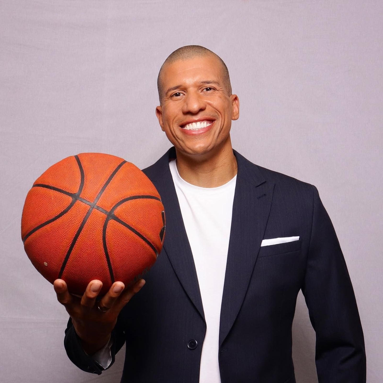 É ex-jogador de basquete, influenciador digital e político brasileiro, filiado ao Podemos Reprodução/Facebook/Douglas Viegas - Poderosíssimo Ninja