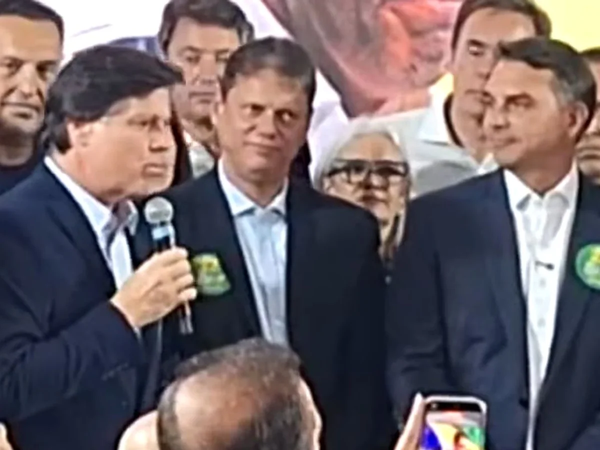 Baleia Rossi diz querer de Flávio governo como os de Tarcísio e Nunes em SP
