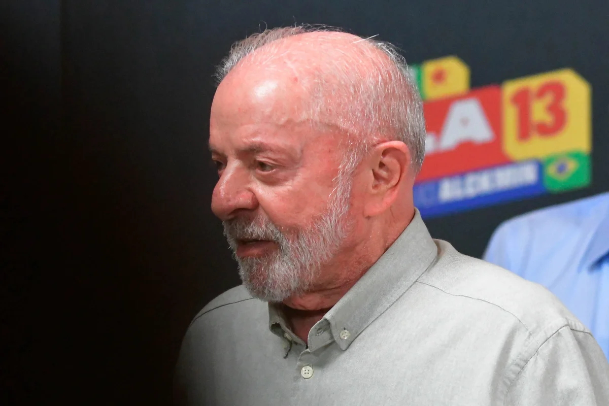 Governo Lula minimiza apoio do Centrão a Flávio Bolsonaro