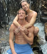 Leticia Spiller emociona com declaração ao filho em aniversário de 30 anos