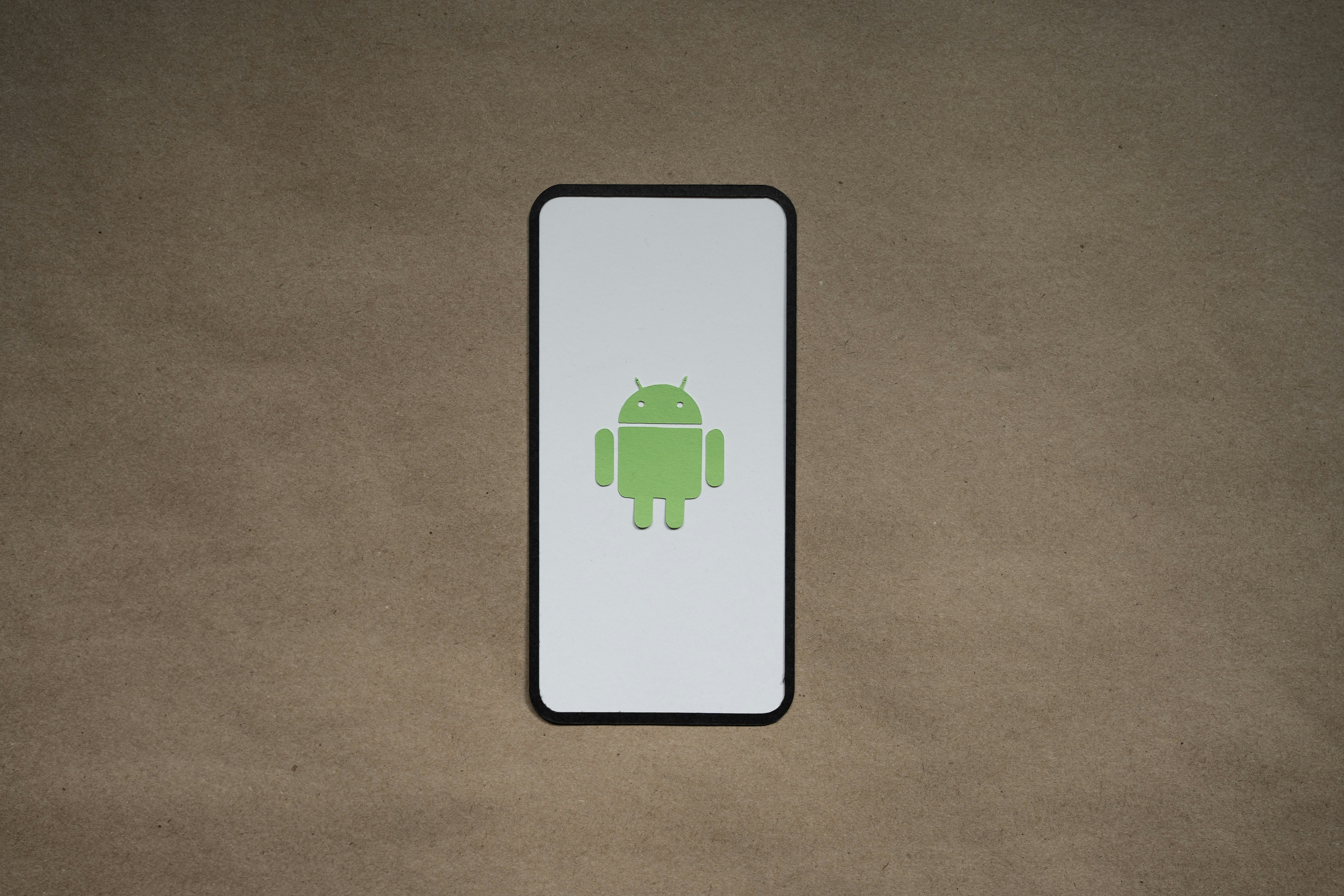 Google anuncia 4 novas ferramentas de proteção contra golpes no Android