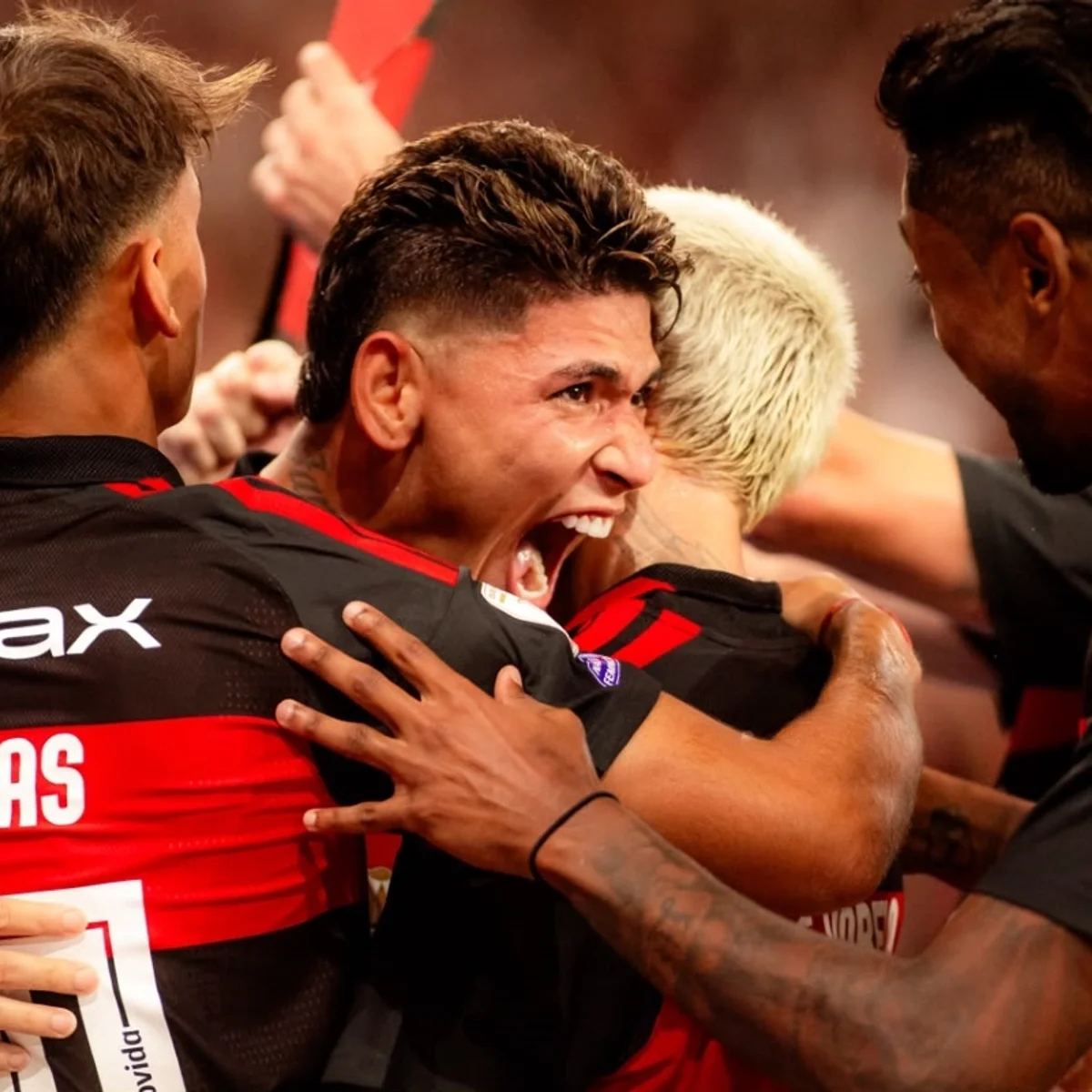 Flamengo divulga relacionados para ida da semifinal contra o River Plate